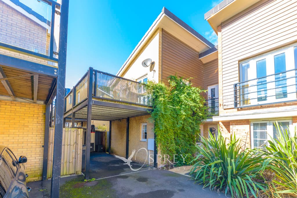 Holbrook Way, Barleythorpe, Oakham, LE15 7WL