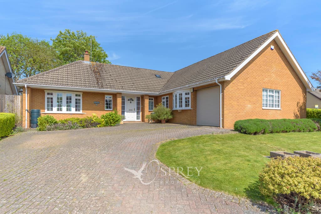 Clifton Drive, Oundle, Northamptonshire, PE8 4EP