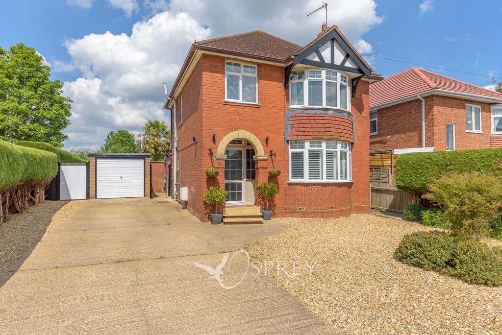 Cold Overton Road, Oakham, LE15 6NT