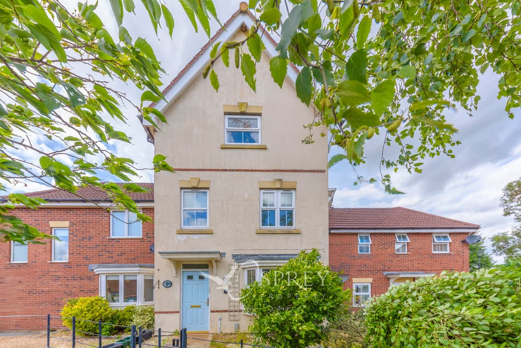 Firs Avenue, Uppingham, Oakham, LE15 9RE