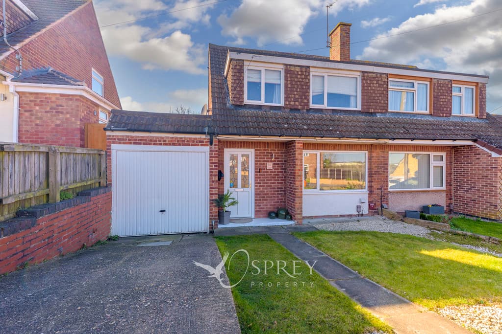 Grange Drive, Melton Mowbray, LE13 1EY